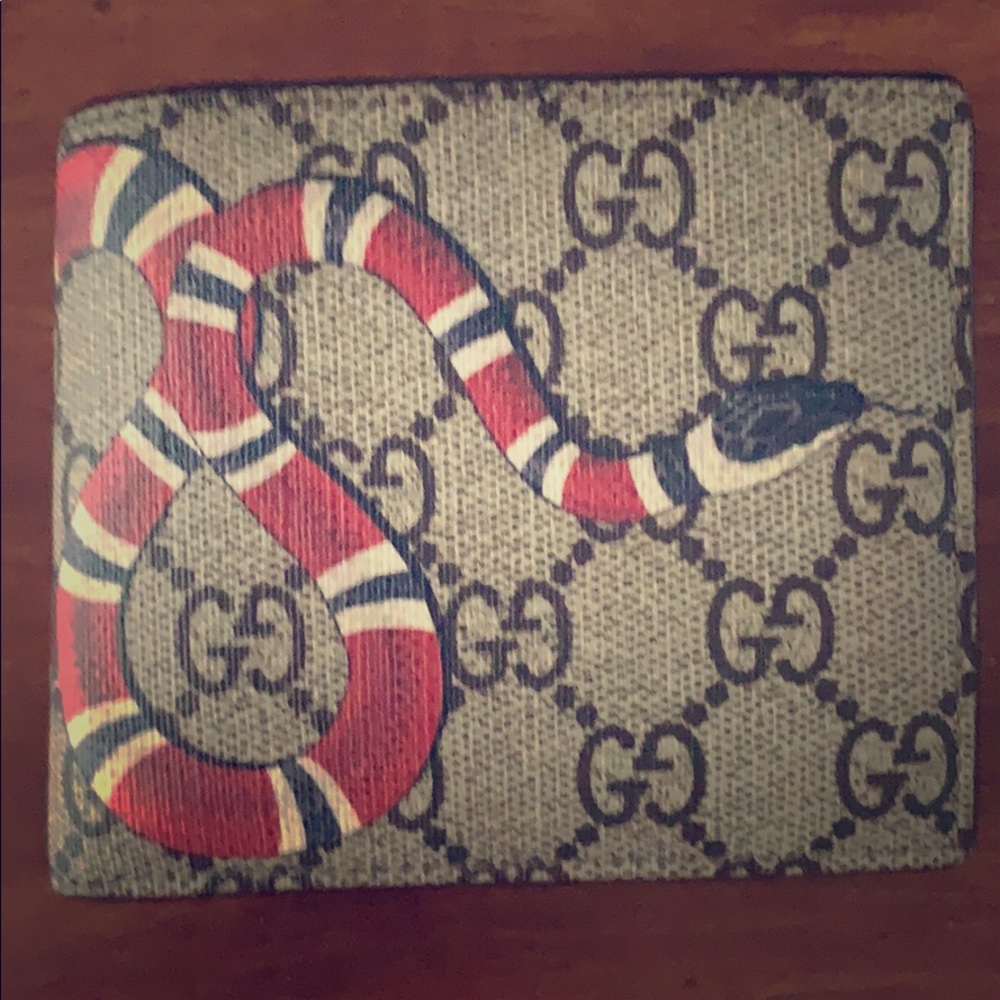 Gucci wallet